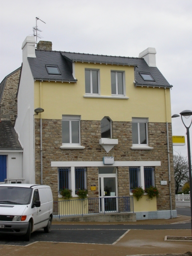 Bureau de poste sélectionné, enduit, 1935. Section AB 15 ; Vue générale sud