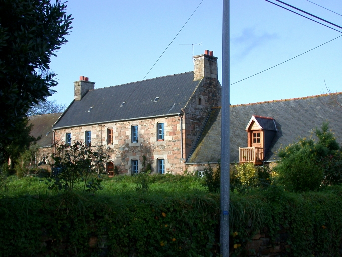 Vue générale ; Perros-Guirec, Traou-Morgan. Ferme (1ère moitié du 19ème siècle)