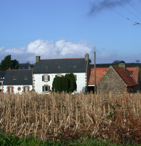 Vue générale ; Perros-Guirec, Roz-ar-Wern. Ferme (2ème quart et 3ème quart du 19ème siècle)