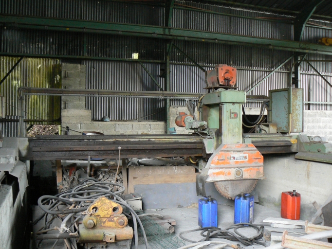 Machine à découper par scie n° 2 (débiteuse), le Liscuit (Saint-Gelven fusionnée en Bon Repos sur Blavet en 2017)