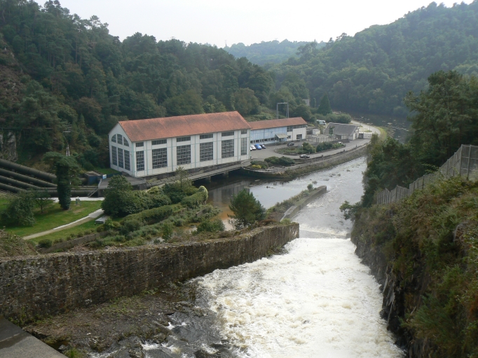 Centrale hydroélectrique dite barrage de Guerlédan (Mûr-de-Bretagne fusionnée en Guerlédan en 2017)