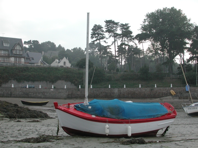 Vue générale ; Canot de pêche plaisance Les Trois Frères, 4, 50 m 