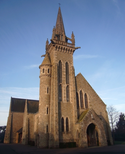 Vue générale (cliché pris depuis l'ouest) ; Saint-Jacut-de-la-Mer, la Guérinais. Église paroissiale Notre-Dame (2ème quart du 20ème siècle)