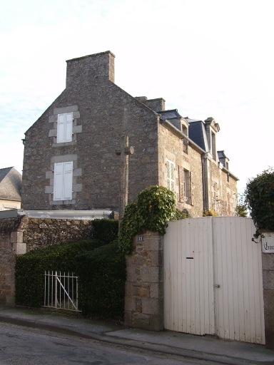 Vue générale (façade antérieure) ; Saint-Jacut-de-la-Mer, maison dite la Croix du Sillon (2ème moitié du 19ème siècle ?)