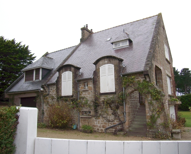 Vue générale ; Saint-Jacut-de-la-Mer, la Houle-Causseul. Maison de villégiature dite Ker Denise (1932)
