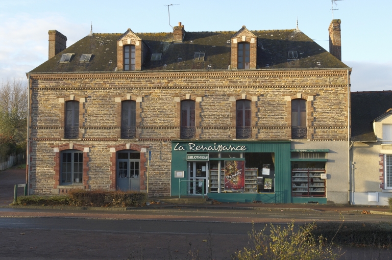 Le café-tabac Sauvaget ; Vue générale ; Le café-tabac Sauvaget