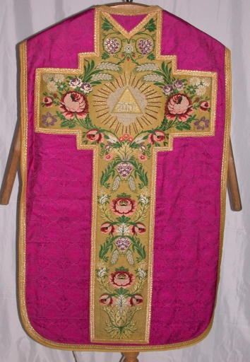 Chasuble : vue générale du dos