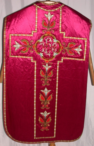Chasuble : vue générale du dos