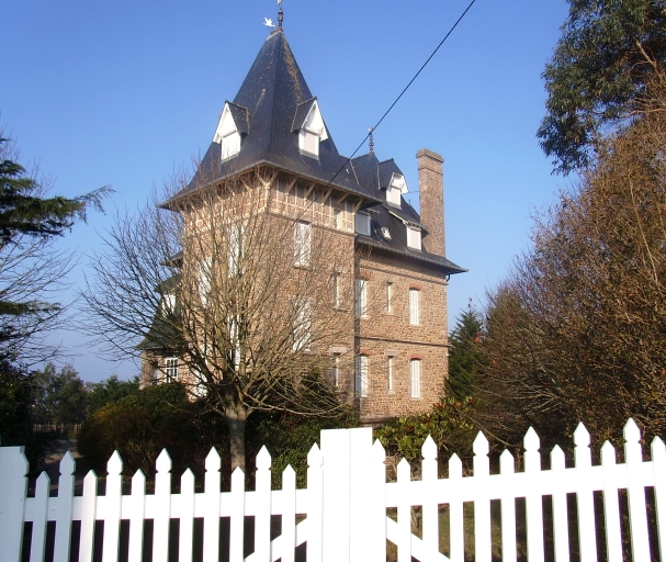 Vue générale ; Lancieux, boulevard Masera. Maison dite Villa Bois Fleuri (1er quart du 20ème siècle)