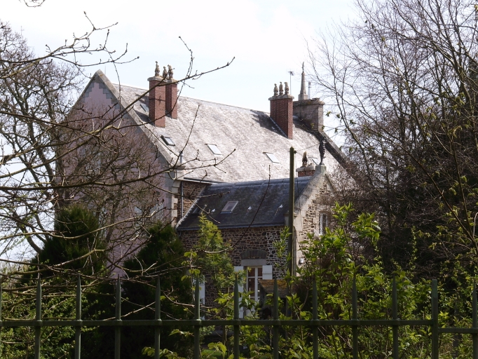 Vue générale ; Pordic, la Ville-Evêque. Maison (1er quart du 20ème siècle)