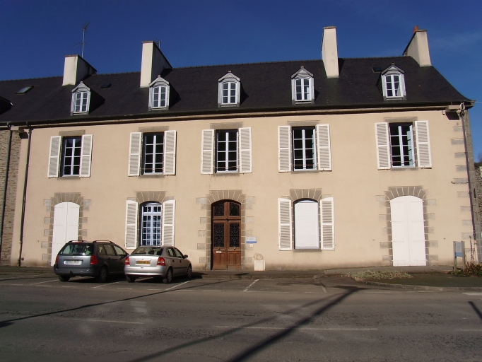 Vue générale ; Plérin, Le Légué. Maison (18ème siècle)