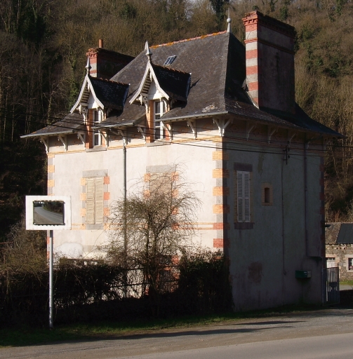 Vue générale ; Plérin, le Moulin-de-Grognet. Maison (1er quart du 20ème siècle)