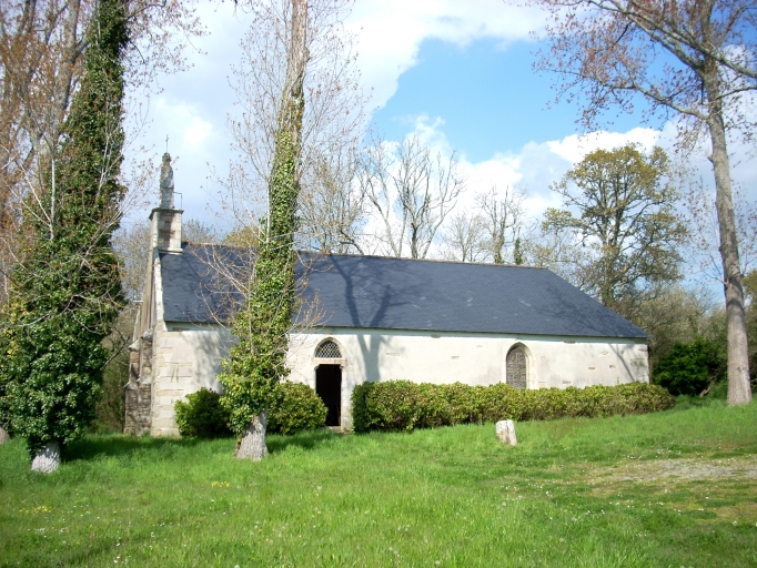 Moelan-sur-Mer, chapelle Saint-Pierre : vue générale sud-ouest