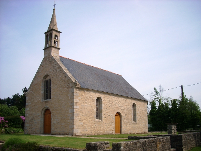 Plomeur, chapelle Saint-Côme et Saint-Damien : vue générale sud-ouest