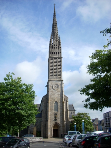 Eglise Saint-Laurent de Lambézellec : vue générale ouest