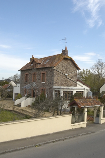 La villa Désirée ; Vue générale ; Maison de type ternaire, La Villa Désirée