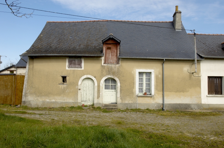 Vue générale de la maison ; Logis simple à fonctions combinées, Le pavillon