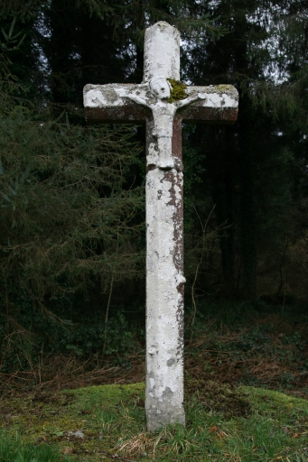 Détail de la croix de Saint-Guinec ; Vue rapprochée ; La croix de Saint-Guinec