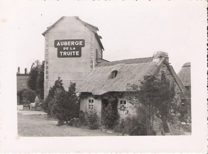 Auberge de la truite (photographie ancienne vers 1950, collection particulière)