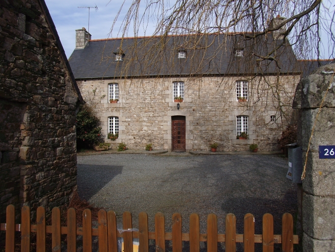 Vue générale ; Paimpol, Kerverder. Ancienne ferme (2ème quart du 19ème siècle)