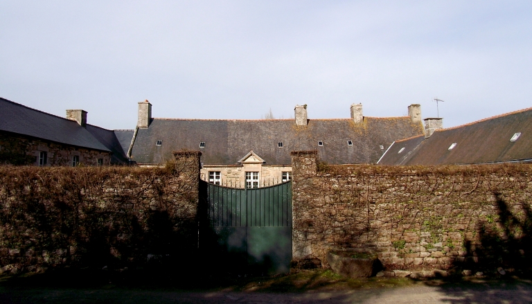 Vue générale ; Paimpol, le manoir de Pen-Lan (17ème siècle)