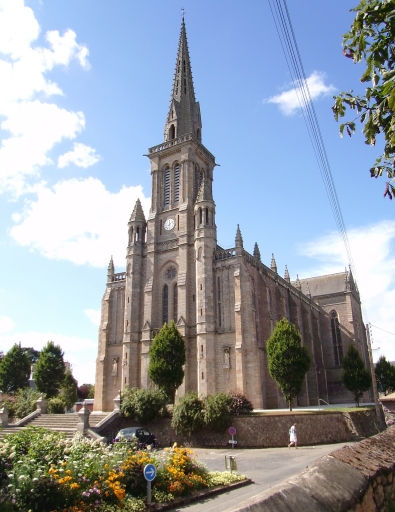 Vue générale ouest ; Paimpol, l'église paroissiale Notre-Dame de Bonne-Nouvelle, oeuvre de l'architecte diocésain Eugène Le Guerrannic, construite à partir de 1910 et consacrée en 1932 ; Paimpol, l'église paroissiale Notre-Dame de Bonne-Nouvelle construite à partir de 1910 d'après les plans de l'architecte Eugène Le Guerranic