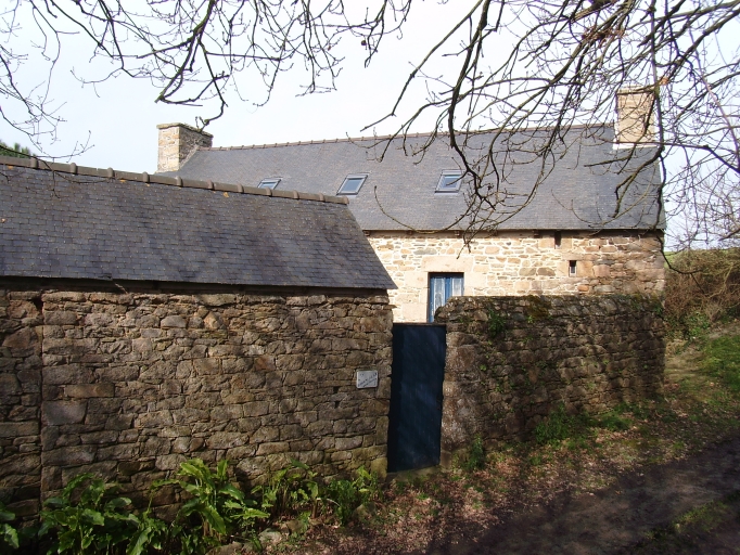 Vue générale ; Paimpol, Pont-Erwann. Maison (4ème quart du 18ème siècle)