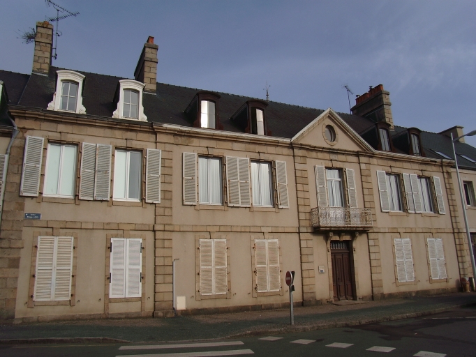 Vue générale ; Paimpol, le port. Maison d'armateur (vers la 1ère moitié du 19ème siècle)