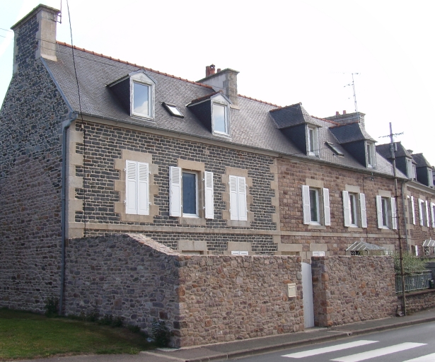 Vue générale (maison de droite) ; Vue générale (maison de gauche)