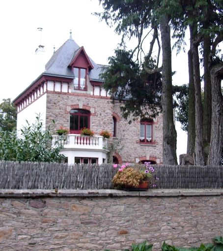 Vue générale ; Paimpol, chemin de Kergroas. Maison (1er quart du 20ème siècle)