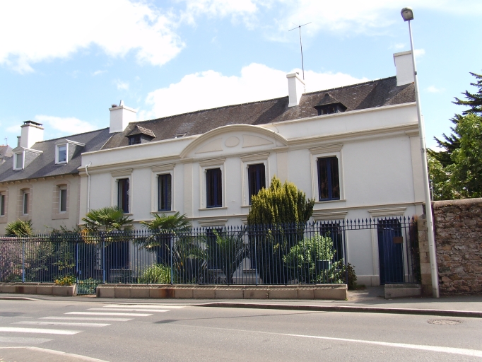 Vue générale ; Paimpol, maison (vers la fin du 19ème siècle ou le début du 20ème siècle)