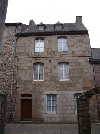 Vue générale ; Paimpol, le Centre-Ville. Maison (3ème quart du 18ème siècle)