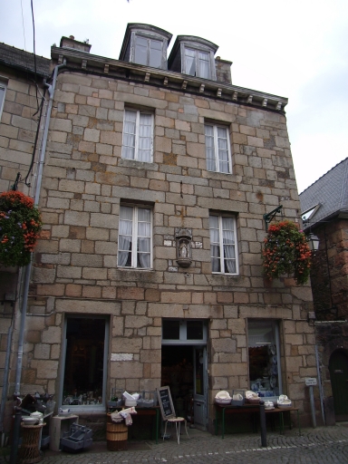 Vue générale ; Paimpol, le Centre-Ville. Maison (3ème quart du 18ème siècle)