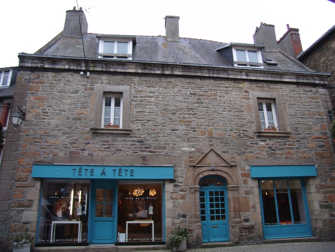 Vue générale ; Paimpol, le Centre-Ville. Maison (16ème siècle)