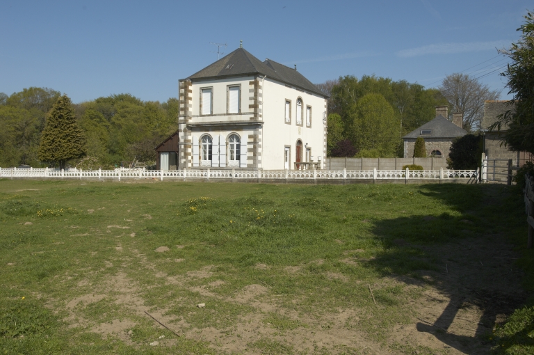 Ancien château de Marigny (Saint-Germain-en-Coglès)