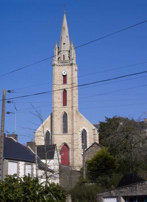 Église paroissiale : élévation ouest (état en 2011)