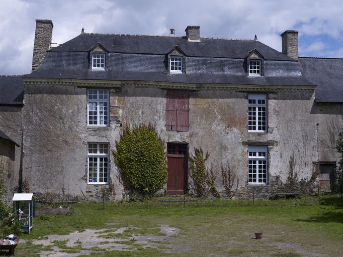 Manoir, logis : élévation ouest (état en 2011)