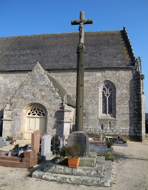 Berhet, Confort, chapelle Notre-Dame de Confort : croix de mission (1880)