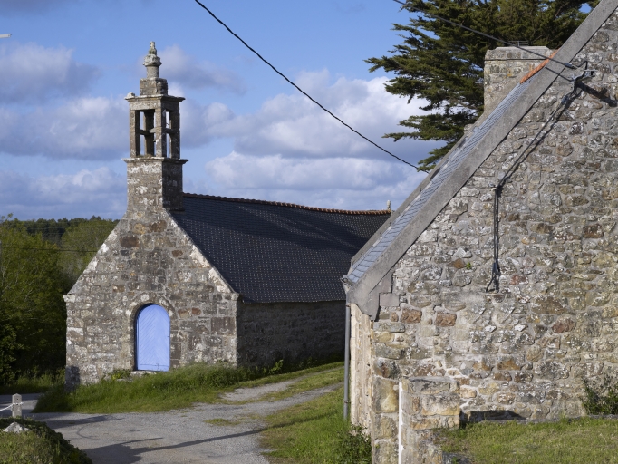 Saint-Drigent. Chapelle Saint-Philibert, 16e et 17e siècles, vue générale sud-ouest ; Vue générale sud-ouest ; Saint-Drigent. Chapelle Saint-Philibert. Vue générale sud-ouest