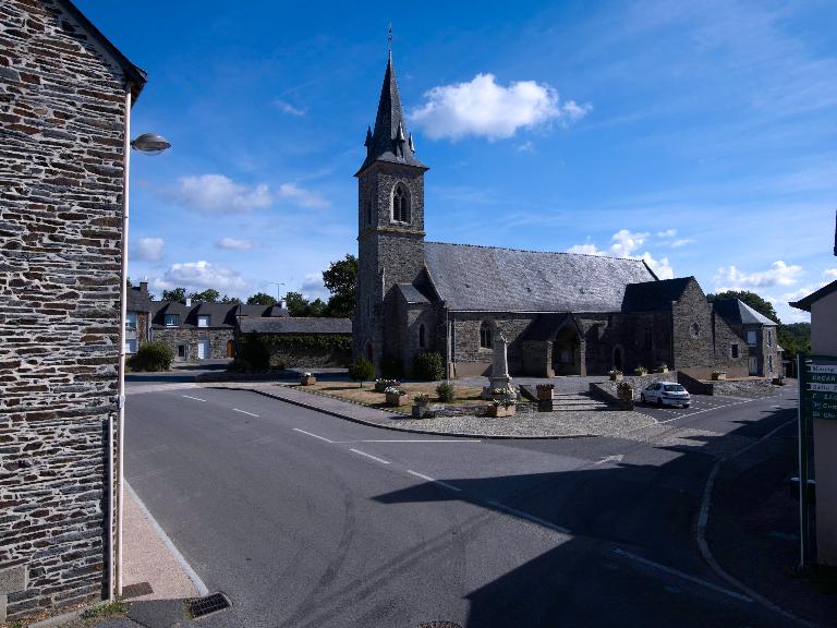 Église : vue de situation prise du sud-ouest (état en 2013)