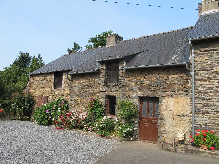 Ferme 2 vue du nord-est ; Les Zéreux : ferme 2 vue du nord-est