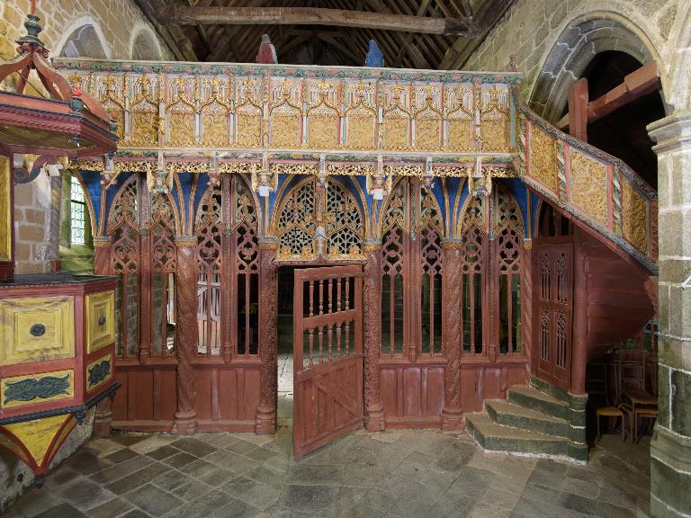 Ploubezre : chapelle de Kerfons, vue générale du jubé, face est