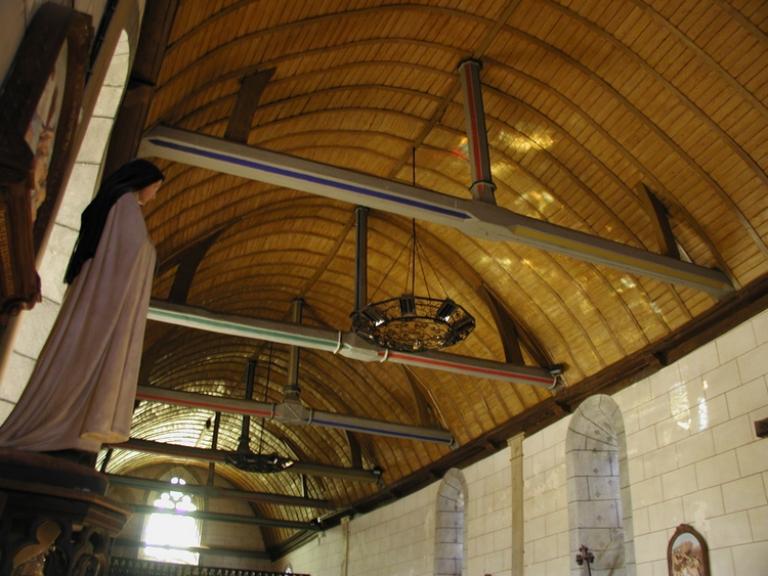 Charpente de la nef depuis le choeur