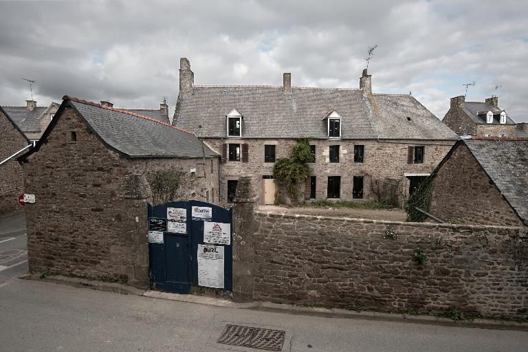 Rue Sainte-Agathe, vue générale de l'ancien presbytère, 16e siècle et 18e siècle ; Vue générale, état actuel