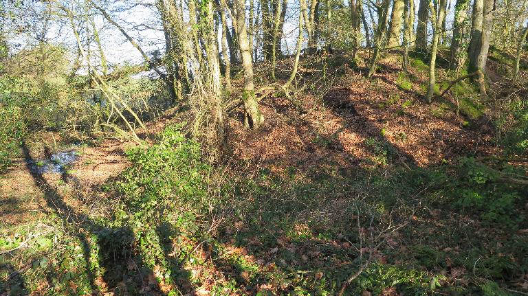 Plufur : motte féodale de Guern ar Hastel