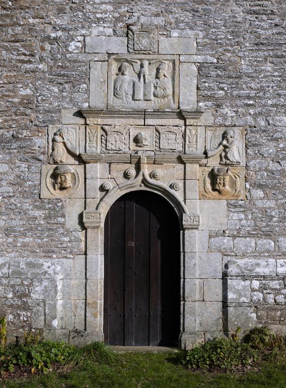 Chapelle de la Sainte-Trinité puis Saint-Sixte, aujourd'hui Saint-Cyr et Sainte-Julitte, la Bogerais (Saint-Gravé)