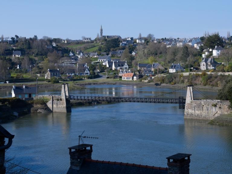 "Plouguiel - Tréguier : pont dit "passerelle Saint-François", vue générale depuis Tréguier ; Plouguiel - Tréguier : pont dit "passerelle Saint-François", vue générale depuis Tréguier"