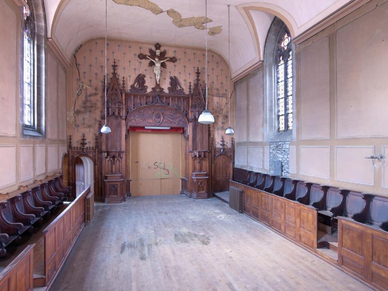 Chapelle. Avant-choeur des soeurs. Vue générale nord : mur diaphragme avec arcade (bouchée) ouvrant sur la chapelle des fidèles