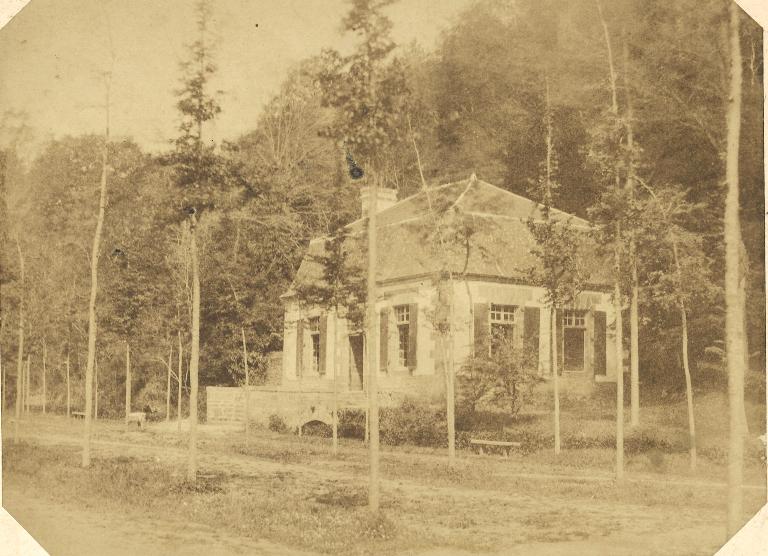 Le Pavillon de la Fontaine, photographie, vers 1890. Coll. Bibliothèque municipale de Dinan