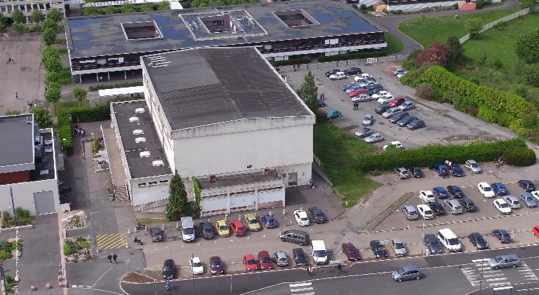 Gymnase-piscine du lycée Félix Le Dantec, rue des Cordiers (Lannion)